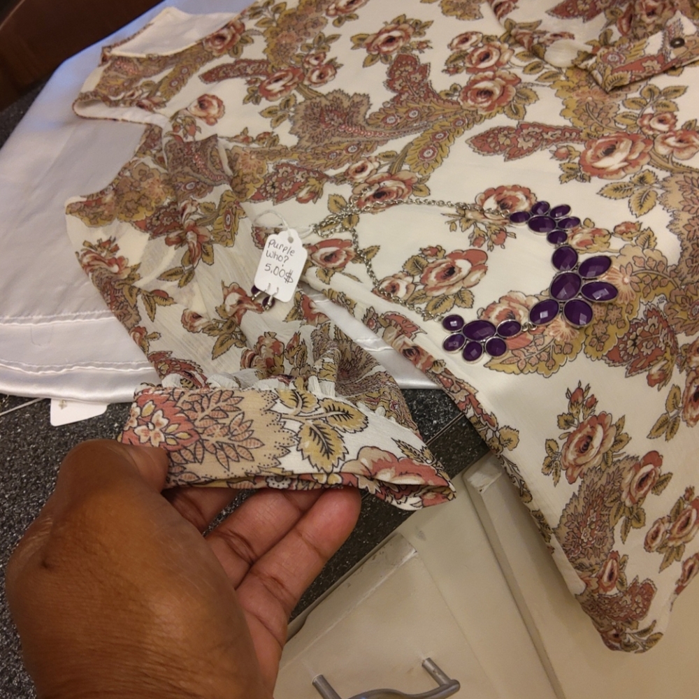 WAYF SIZE L - Picture 3 of 6